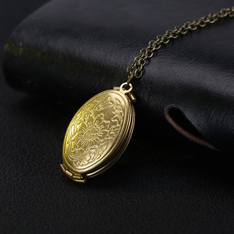 Four-story Bronze Antique Floral Oval Locket - Go Steampunk