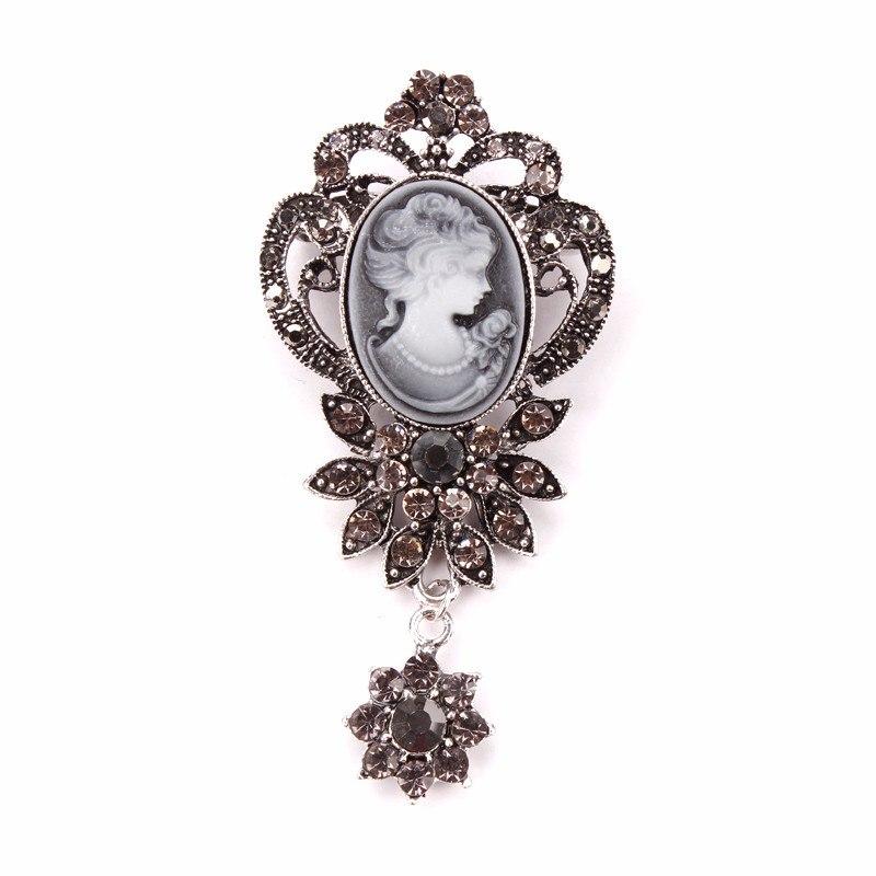 Vintage Crystal and Cameo Brooch - Go Steampunk