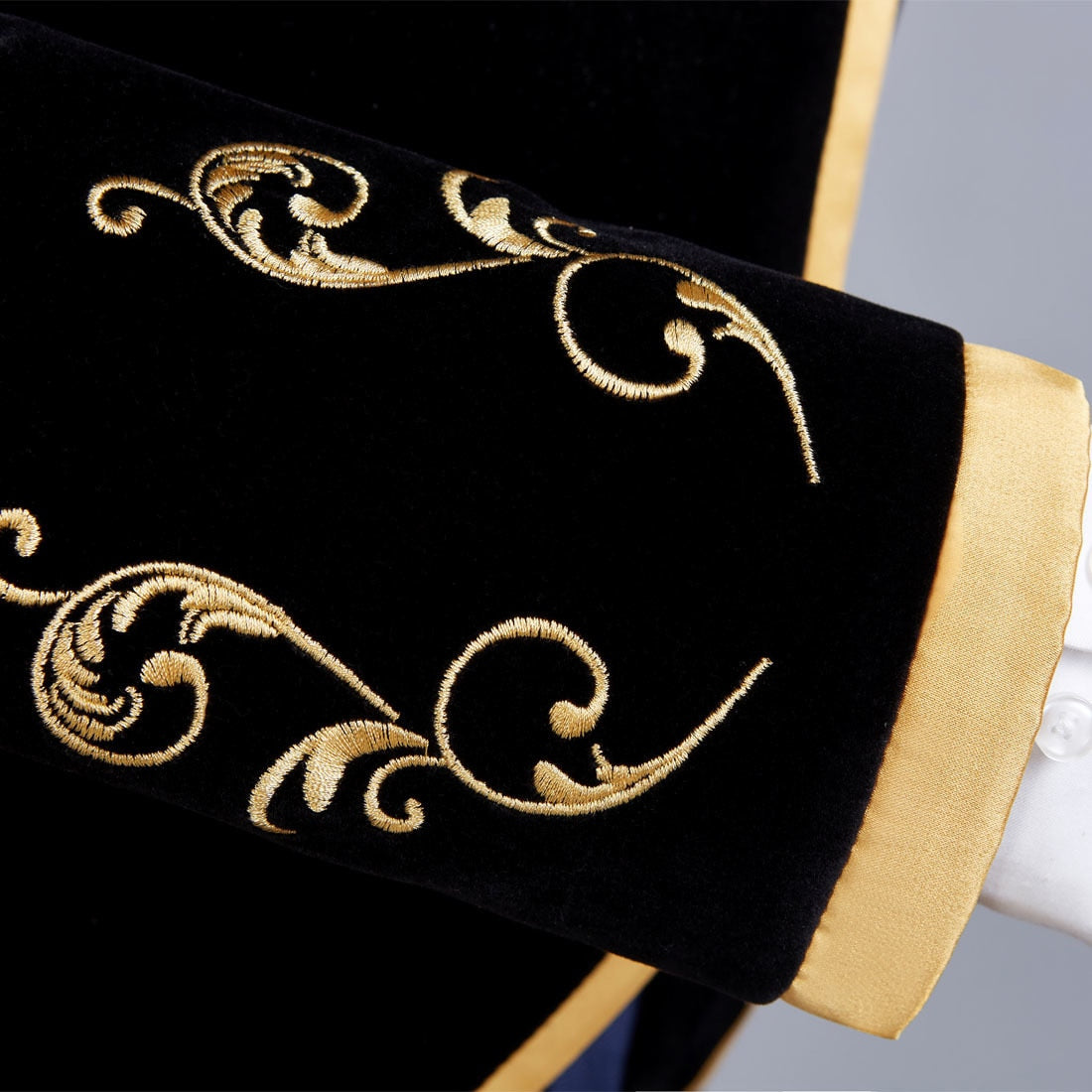 Velvet And Gold Embroidery Blazer - Go Steampunk